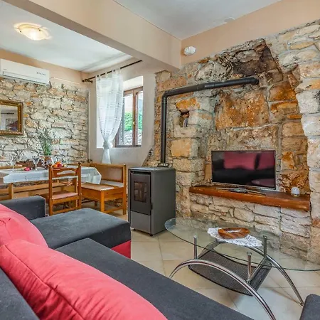 Vikendica Stone House Histria