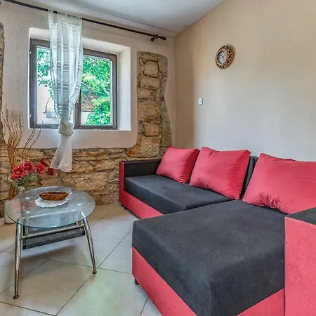 Holiday home Stone House Histria