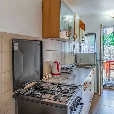 Stone House Histria * Медулин
