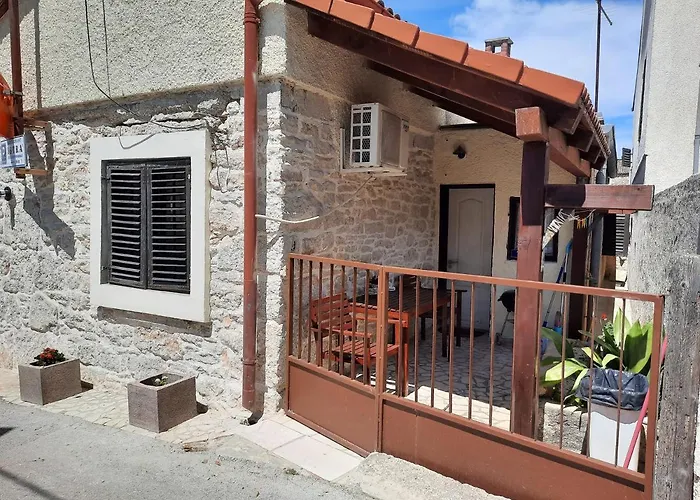 Stone House Histria 펜션 *